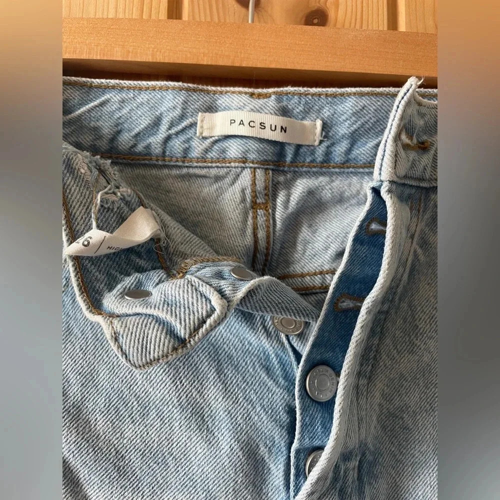 PacSun Patches Straight Leg Jeans- Size 26 - Picture 4 of 5